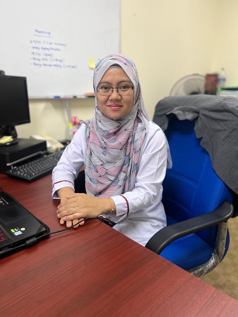 Dr Hamiza Ngah